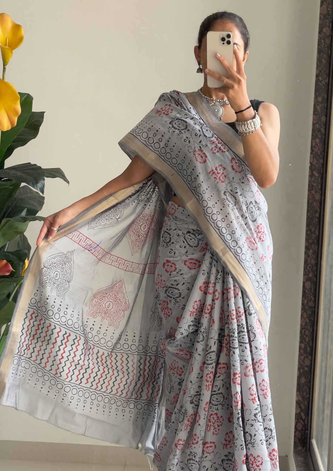 Serene Grey Handcrafted Elegance In Print Saree
